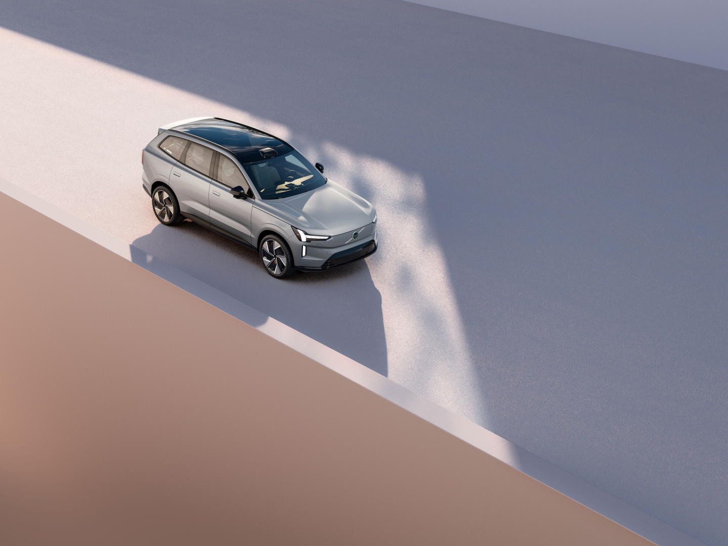 SMALL_305734_Volvo_EX90